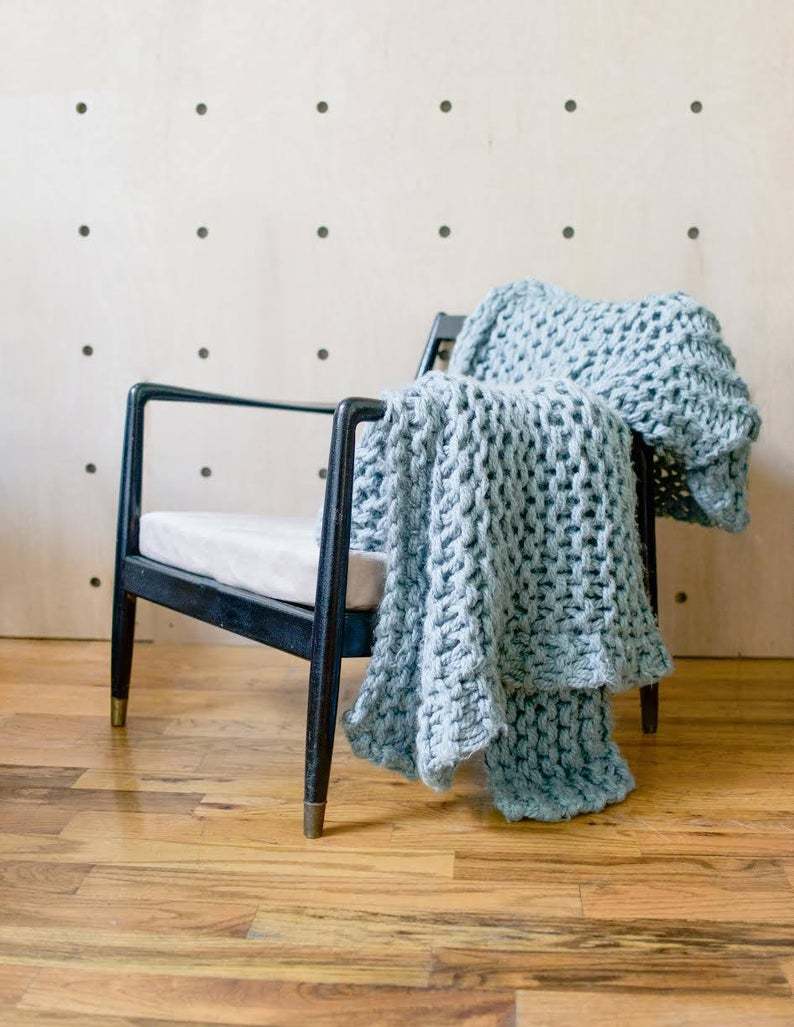 CCustom Chunky Knit Blanket