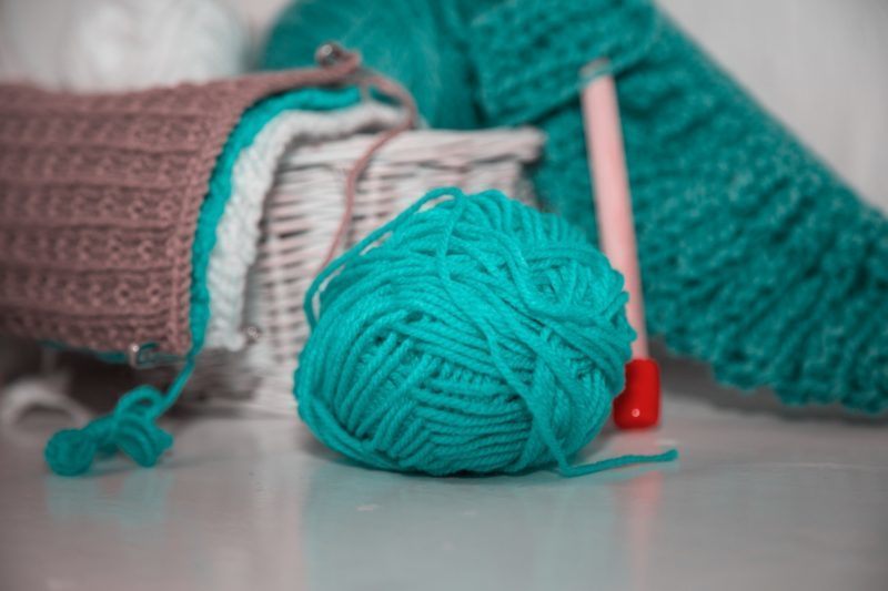 63 Piece Crochet Kit with Yarn Set Premium Bundle Includes 9 Crochet Hooks, 24 Acrylic Crochet Yarn Balls, 6 Needles, eBook, Bags and More Beginner